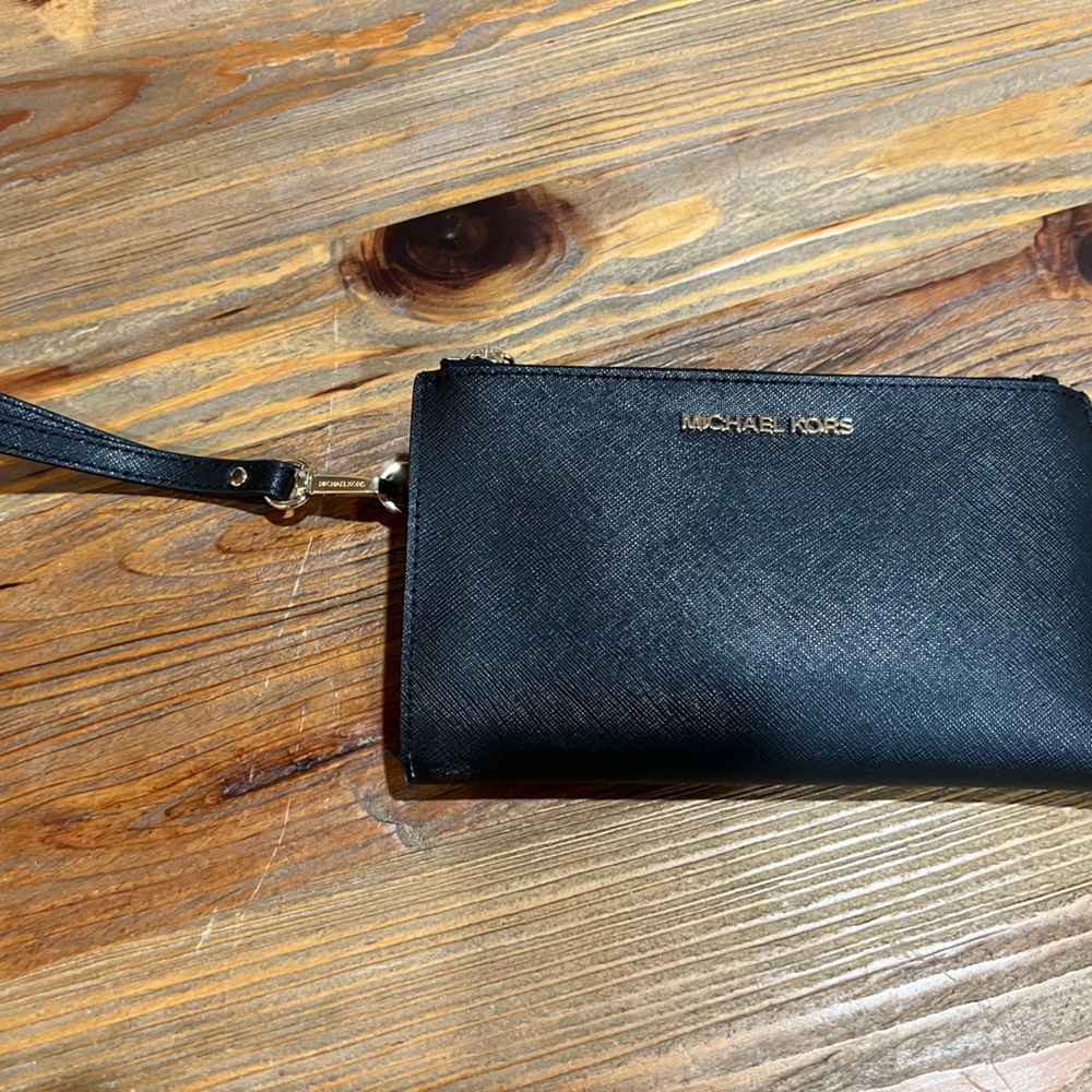 Michael Kors Wallet Wristlet